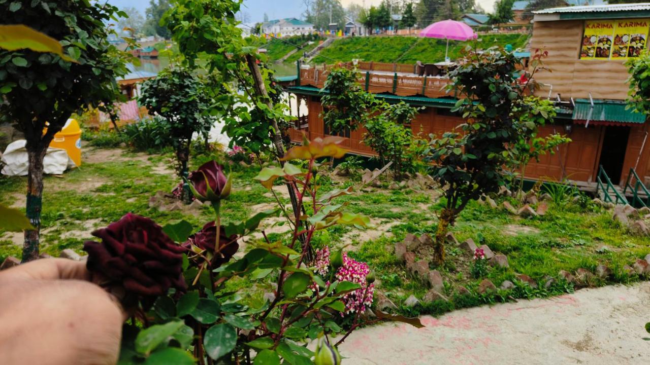 Houseboat Karima Palace Srīnagar Екстериор снимка